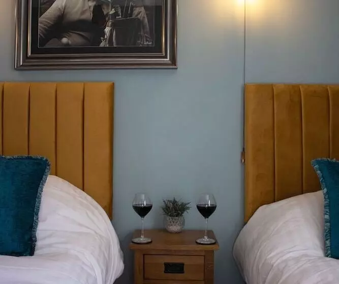 Pension The Riverside Rooms