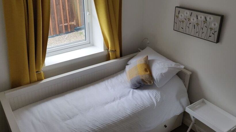 4 Bed Cottage In Portknockie, Near Cullen, Moray