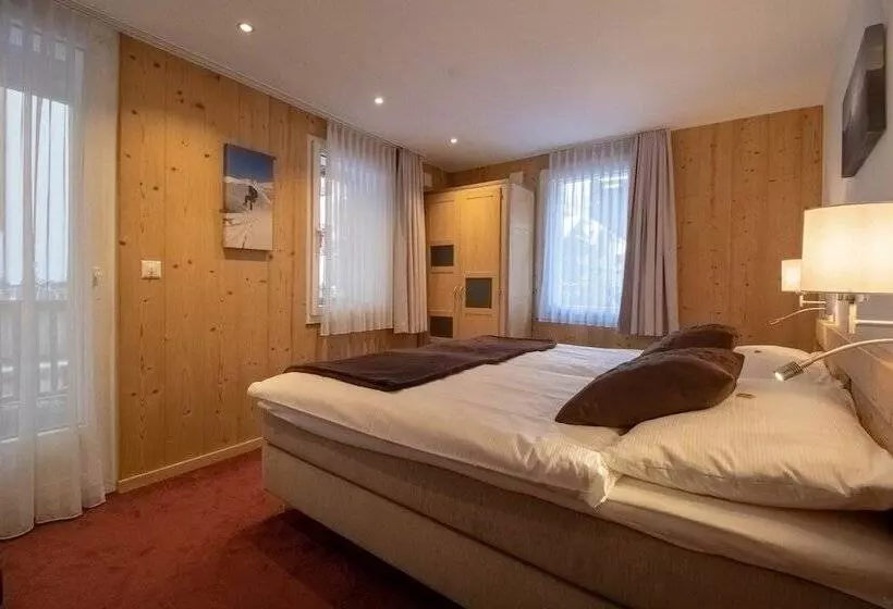 هتل Alpine Lodge