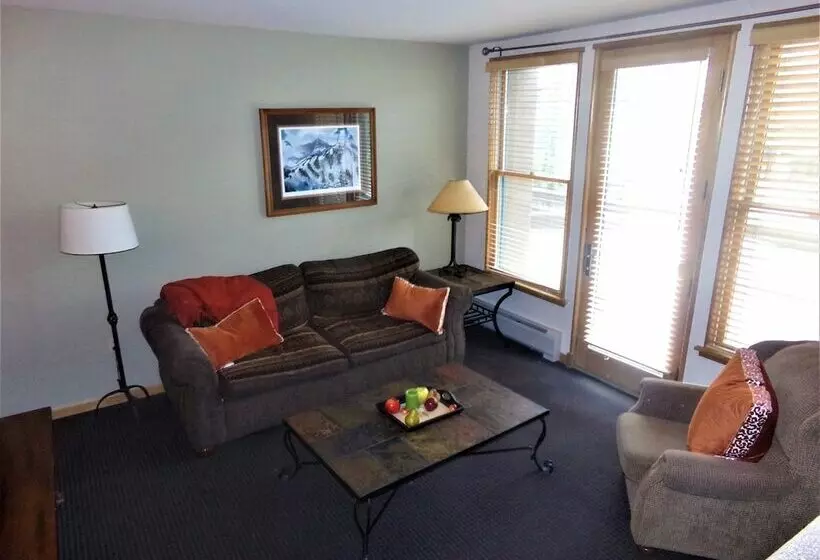 Hotelli Bbcs Black Bear Lodge Deluxe 2bed 2bath