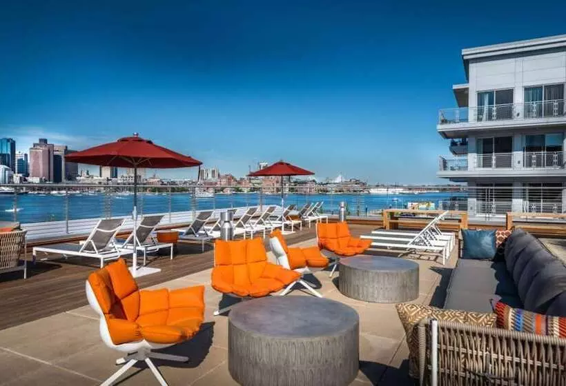 ホテル Global Luxury Suites East Boston