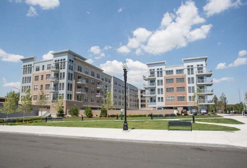 호텔 Global Luxury Suites East Boston