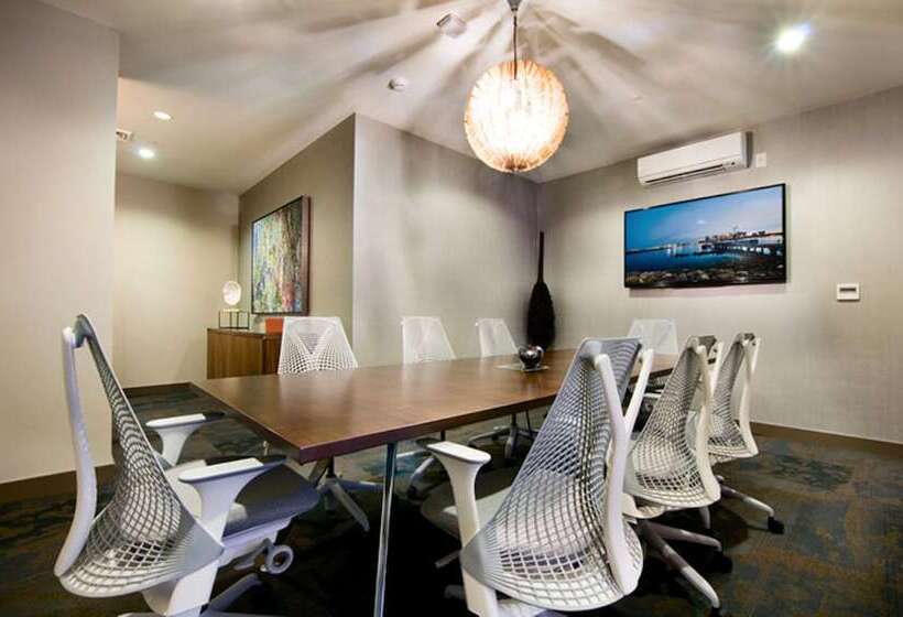 호텔 Global Luxury Suites East Boston