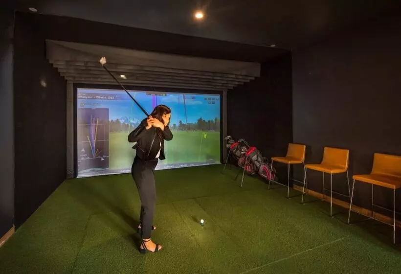 ホテル Global Luxury Suites East Boston