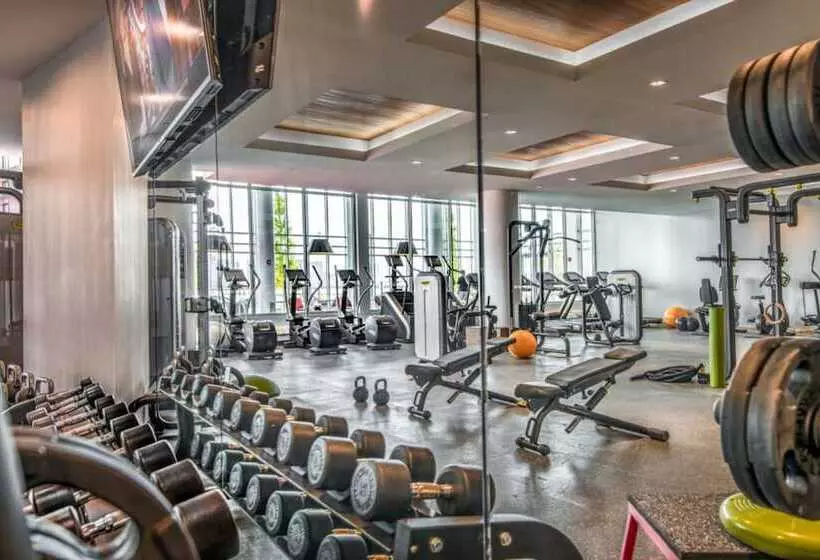 ホテル Global Luxury Suites East Boston