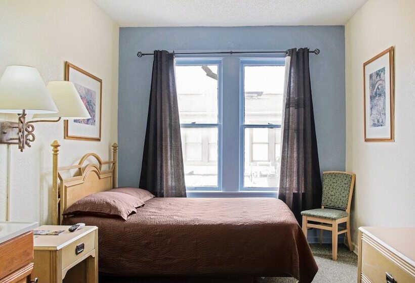 هتل Historic Cameron