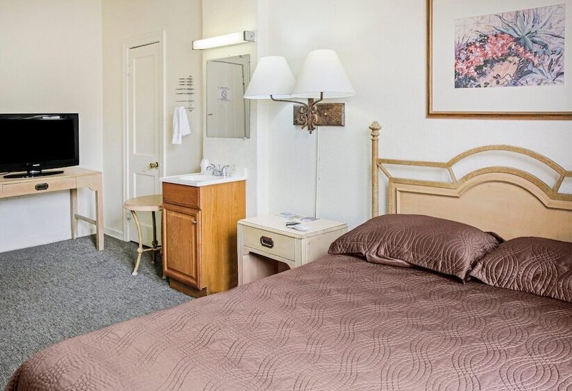 هتل Historic Cameron