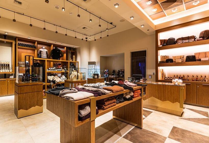 Отель Monarch Casino Resort Spa Black Hawk