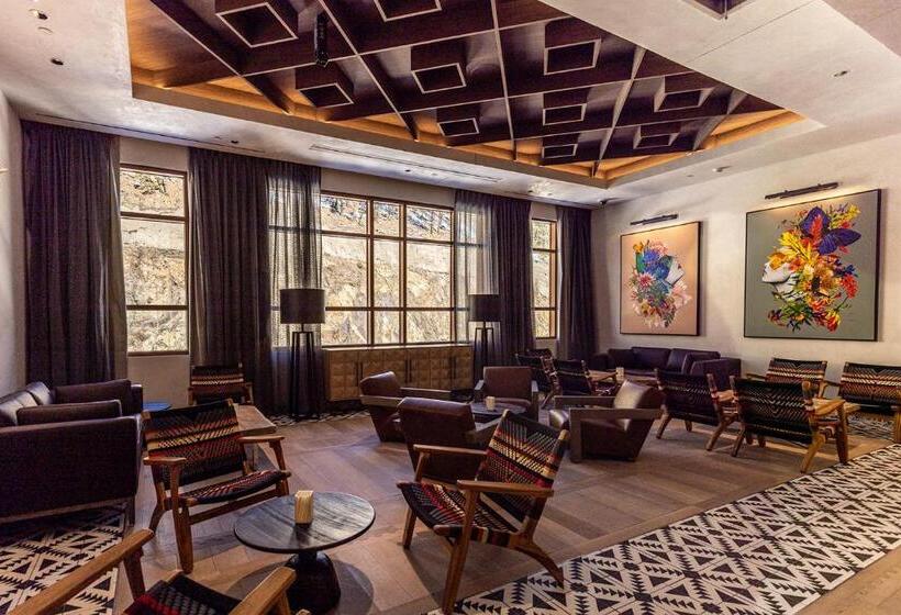 Отель Monarch Casino Resort Spa Black Hawk