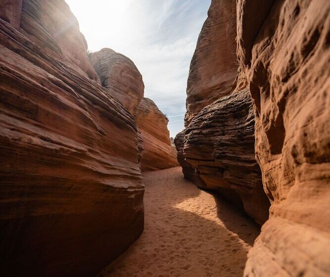 酒店 Under Canvas Lake Powellgrand Staircase