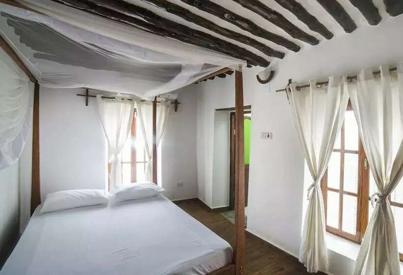Lala Hostel