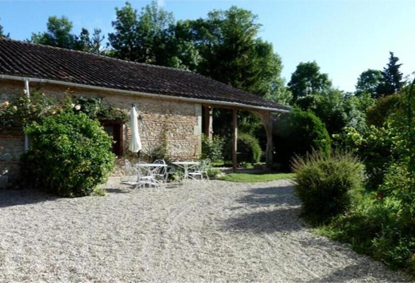 Пансион La Cascade De Hauterive