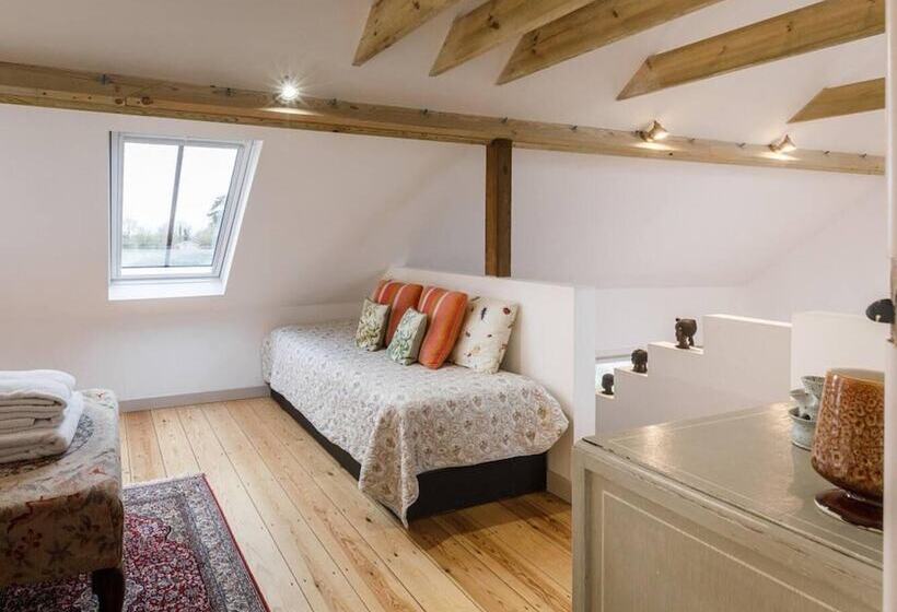 Perfect Cottage Hideaway In The Divine Pewsey Vale