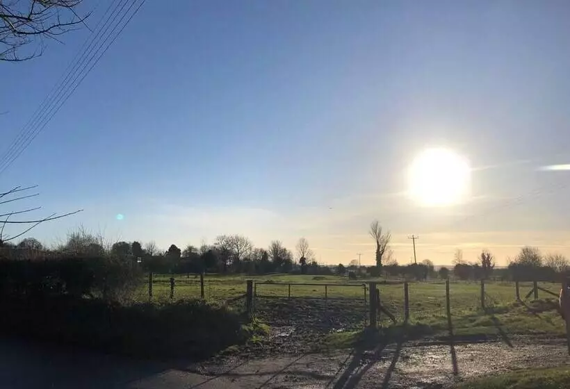 Perfect Cottage Hideaway In The Divine Pewsey Vale