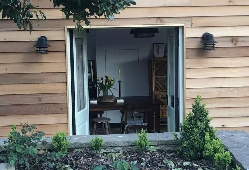 Perfect Cottage Hideaway In The Divine Pewsey Vale