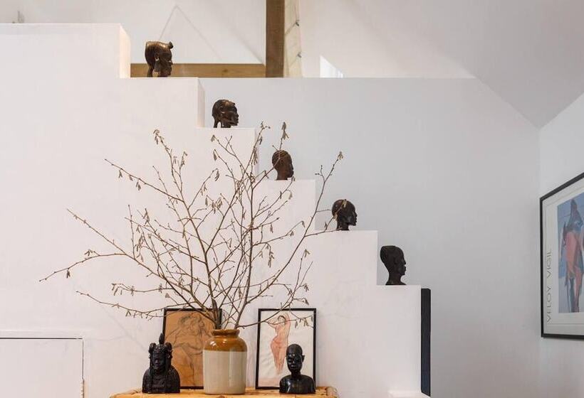 Perfect Cottage Hideaway In The Divine Pewsey Vale