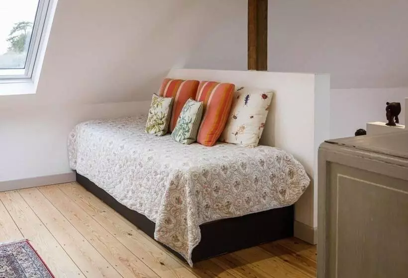 Perfect Cottage Hideaway In The Divine Pewsey Vale