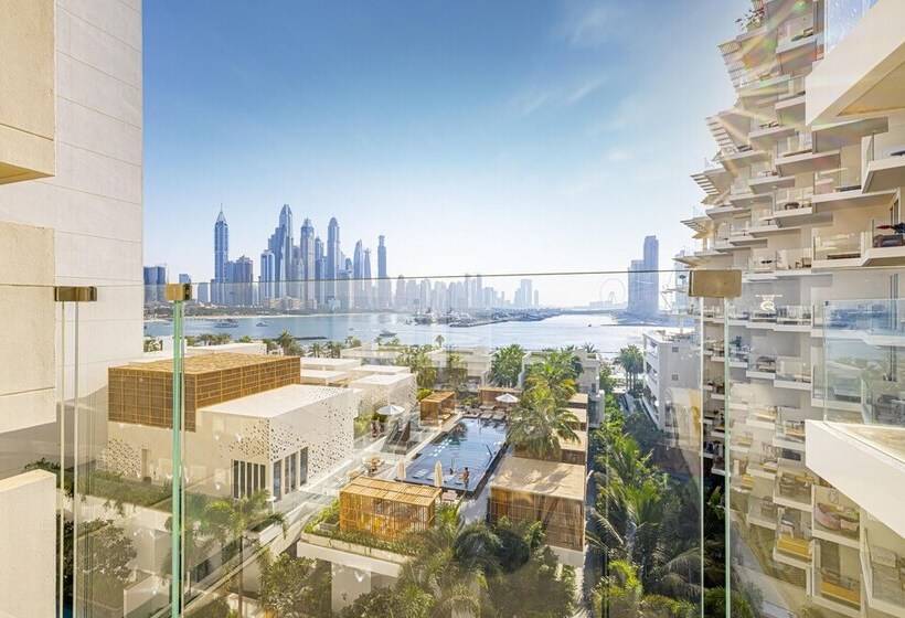 Platinium Holiday Home At Five Residences Palm Jumeirah Dubai