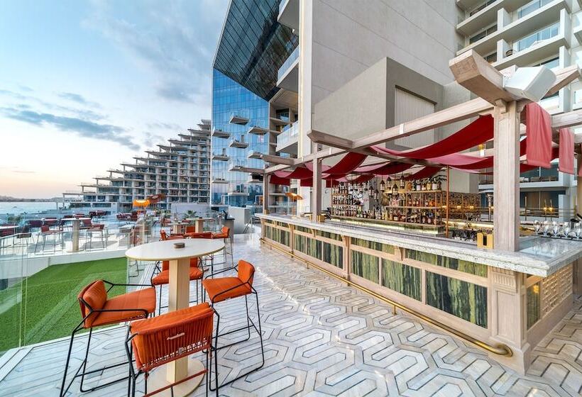 Platinium Holiday Home At Five Residences Palm Jumeirah Dubai