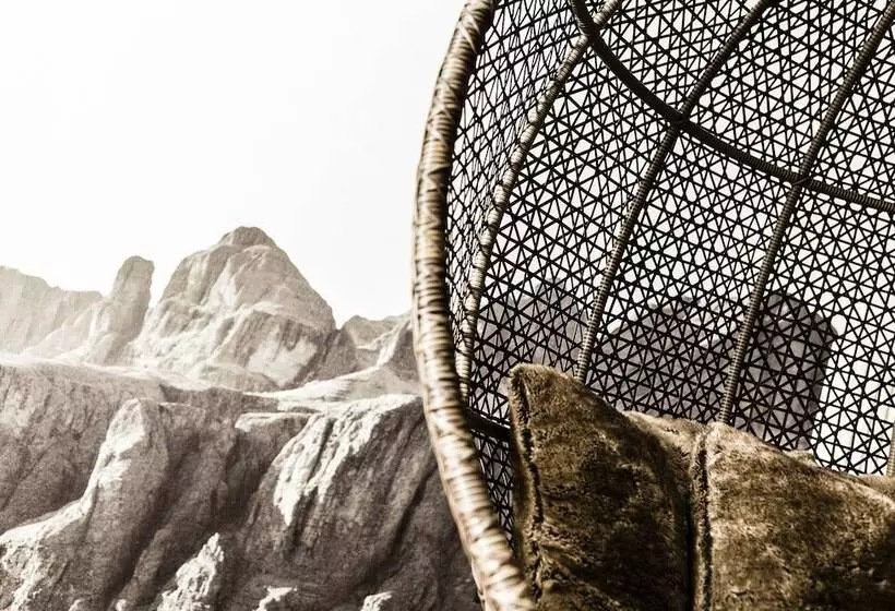 Arthotel Anterleghes   Gardenahotels