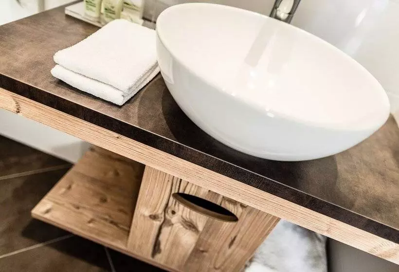 Arthotel Anterleghes   Gardenahotels