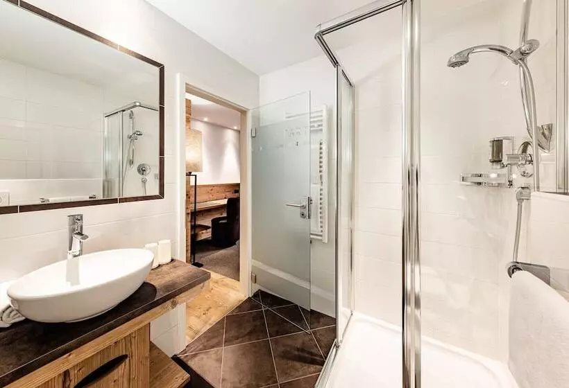 Arthotel Anterleghes   Gardenahotels