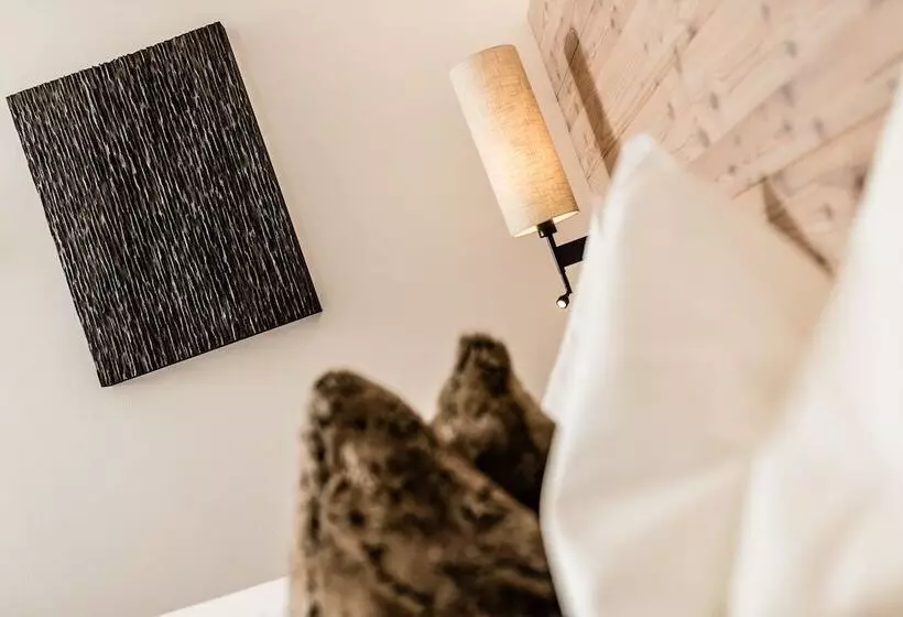 Arthotel Anterleghes   Gardenahotels