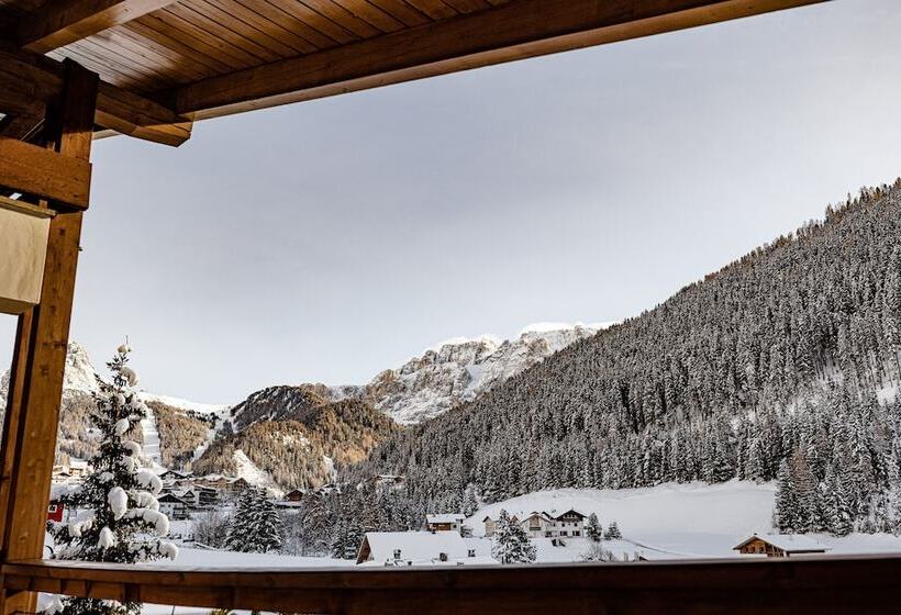 Arthotel Anterleghes   Gardenahotels