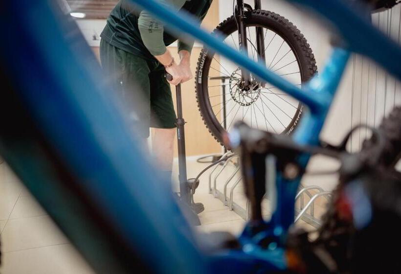 客栈  Fonda Can Fasersia