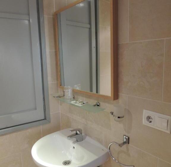 客栈  Fonda Can Fasersia