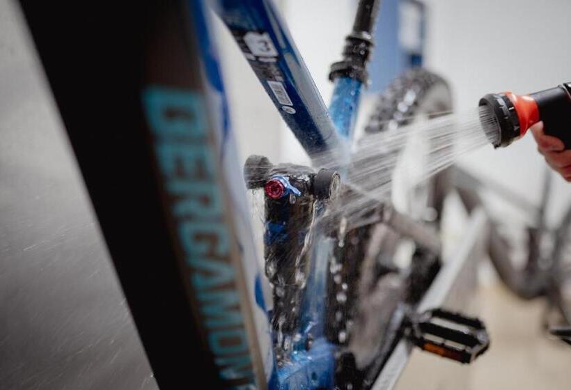 客栈  Fonda Can Fasersia