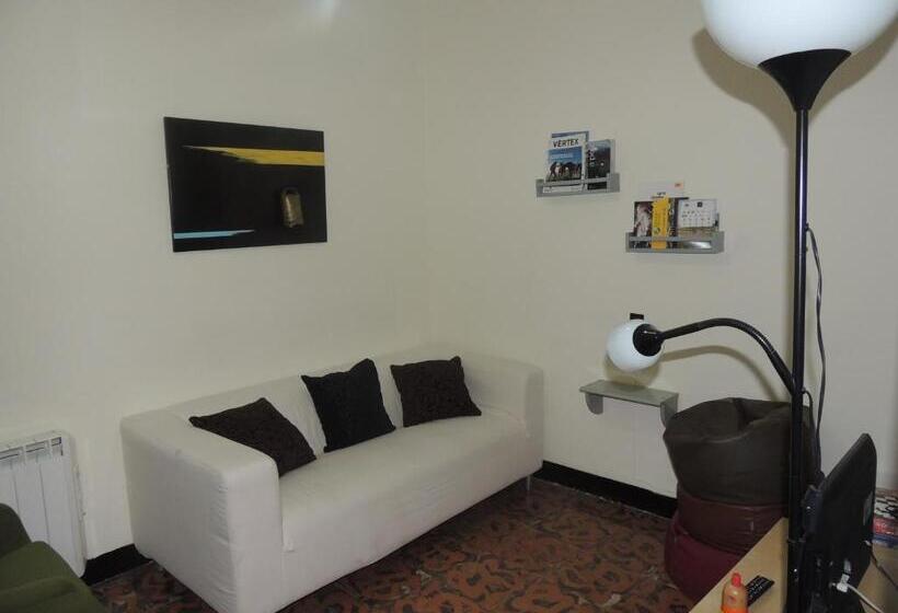 客栈  Fonda Can Fasersia