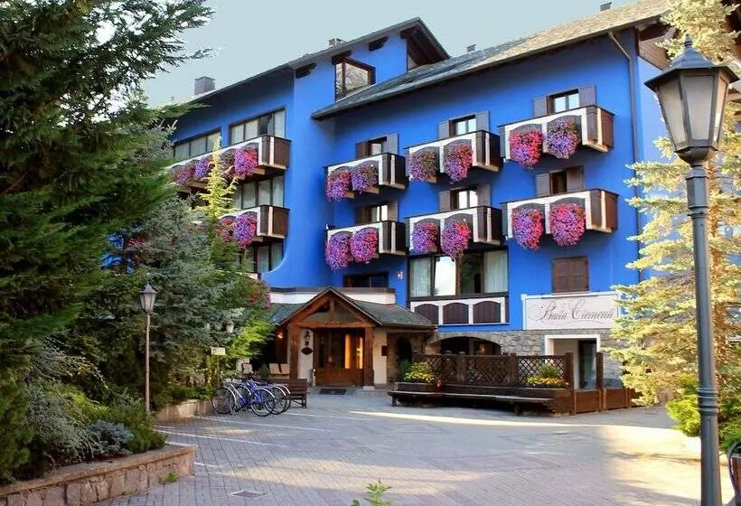 Отель Baita Clementi