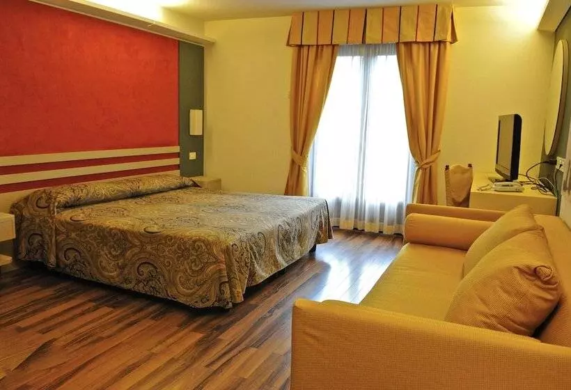 Отель Baita Clementi