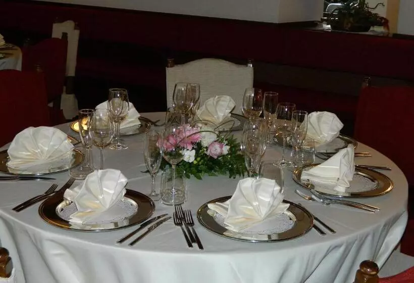 Отель Baita Clementi