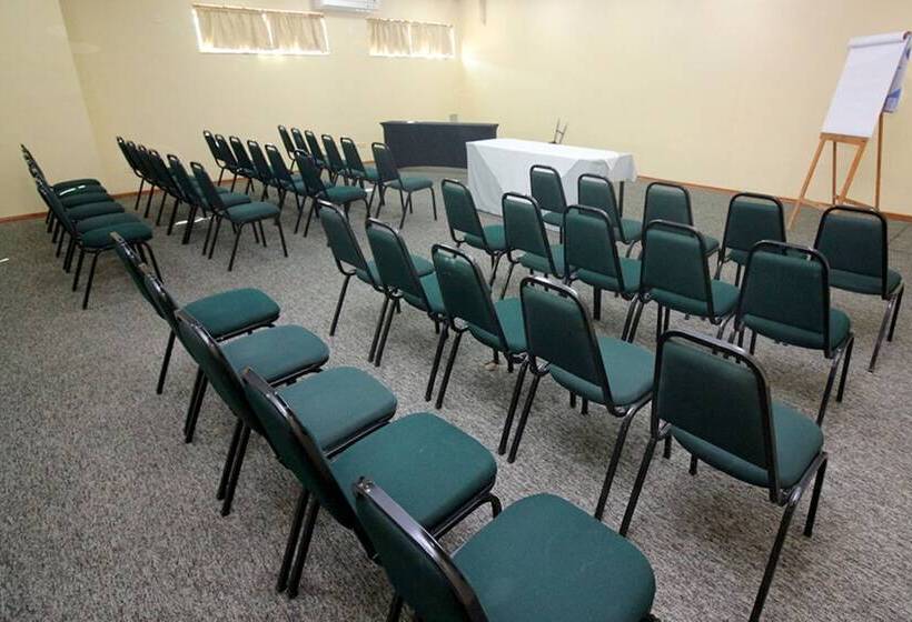 ホテル Carlton Plaza São José Dos Campos