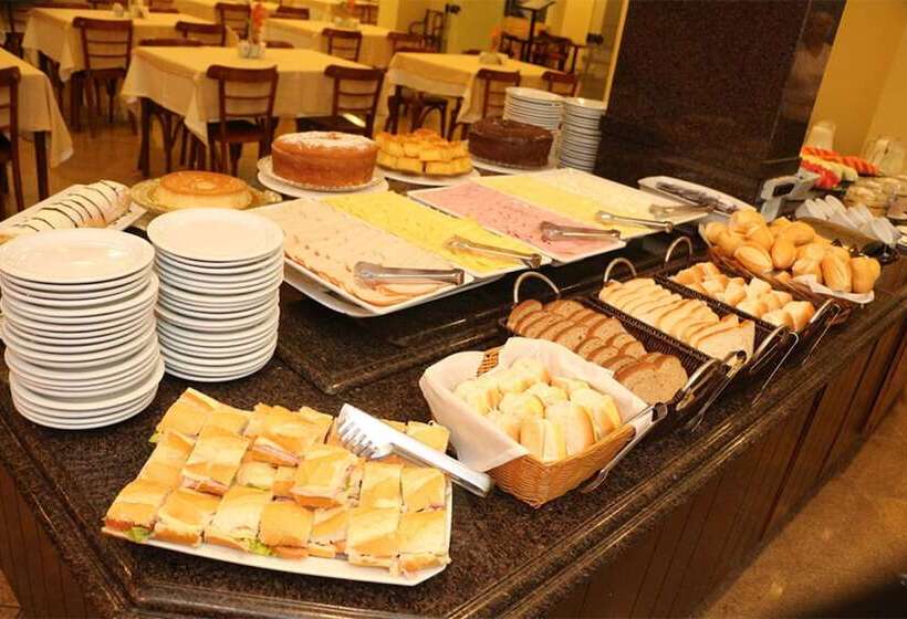 ホテル Carlton Plaza São José Dos Campos