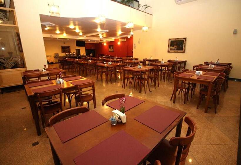 ホテル Carlton Plaza São José Dos Campos