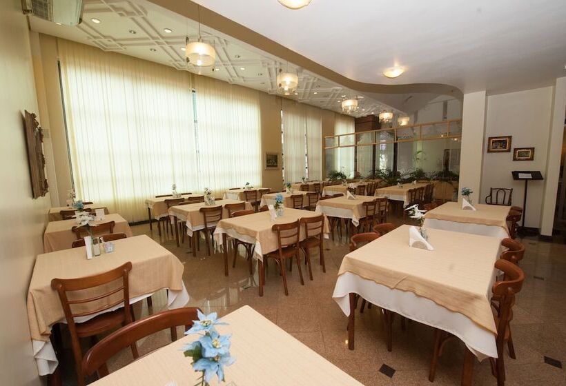 ホテル Carlton Plaza São José Dos Campos