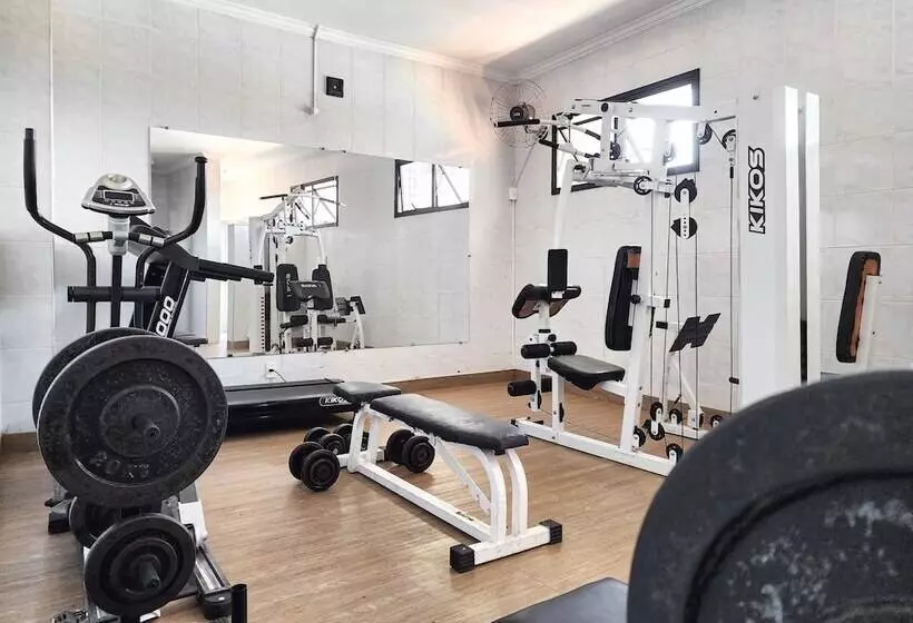 Отель Carlton Plaza São José Dos Campos