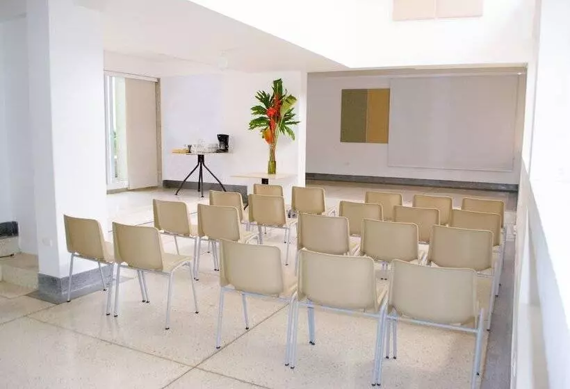 هتل Casa Santa Monica Norte