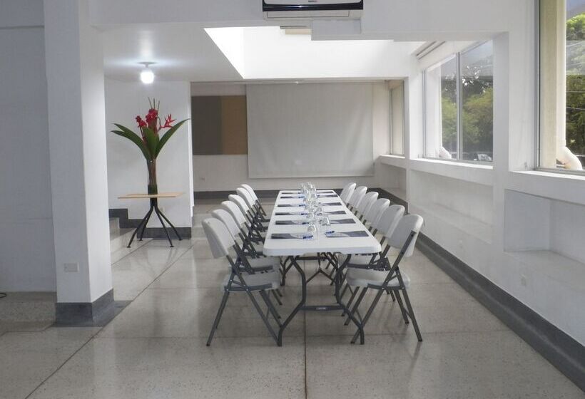 هتل Casa Santa Monica Norte