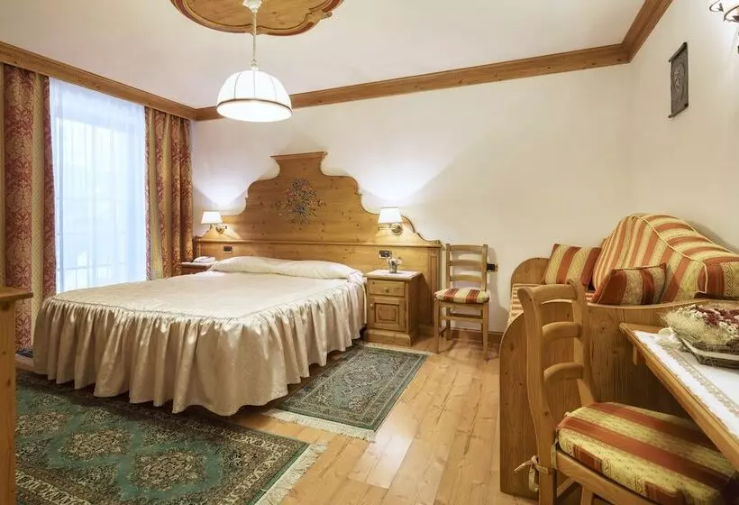 Отель Columbia & Spa