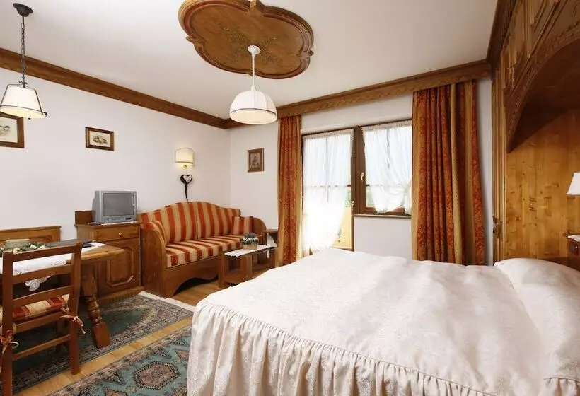 Отель Columbia & Spa