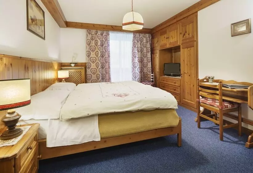 Отель Columbia & Spa