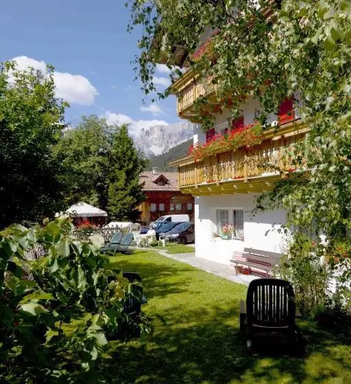 ホテル Garni Tyrolia