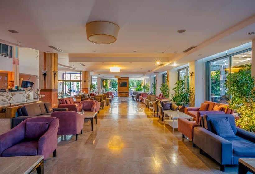 ホテル Greenwood Kemer Resort