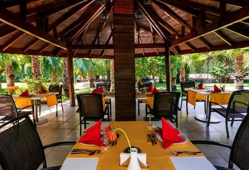 ホテル Greenwood Kemer Resort