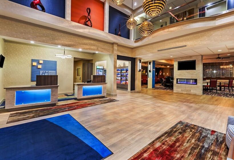 فندق Holiday Inn Express & Suites Houston East, An Ihg