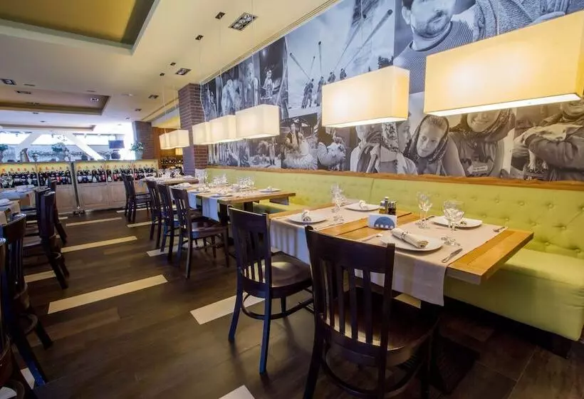 酒店 Hp Tower One Brasov